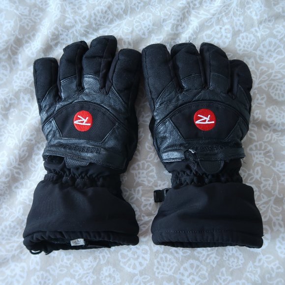 Gloves - Picture 1 of 5